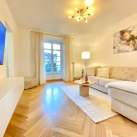 Apartment Golden Boho I Centrum I Car Park I 8 Pax I Netflix *