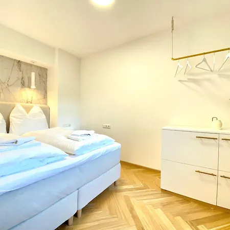 Golden Boho I Centrum I Car Park I 8 Pax I Netflix