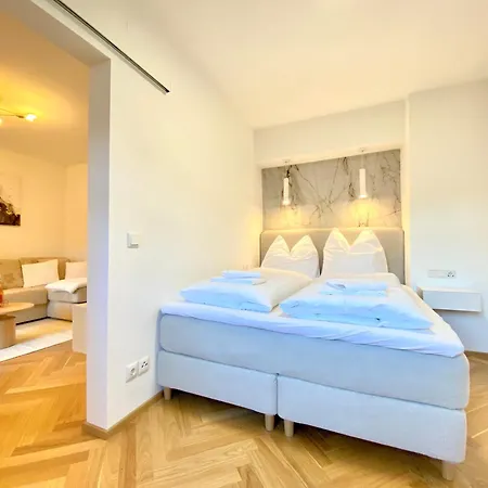 Apartment Golden Boho I Centrum I Car Park I 8 Pax I Netflix